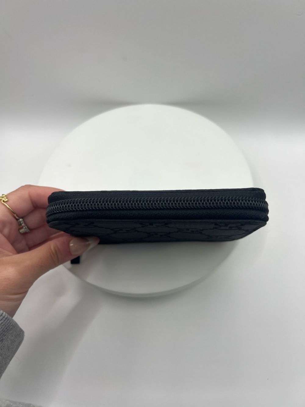7049. Authentic Gucci Black GG Canvas Zip Around Bifold Wallet. - Picture 6 of 16